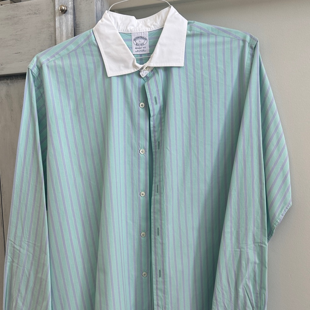 Men's Brooks Brothers Striped Mint and Lavender Shirt. Size L, Regent Fit.